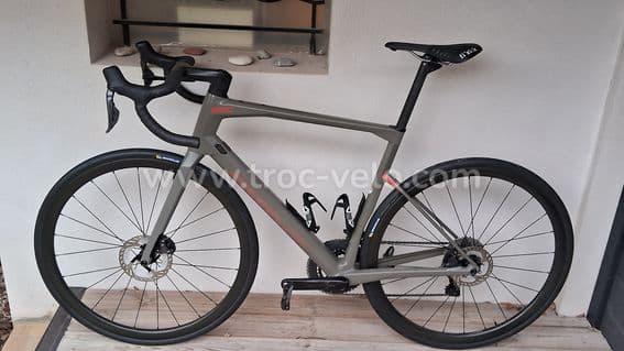 BMC Roadmachine01 Ultegra Di2 12 vitesses taille 56 - 2