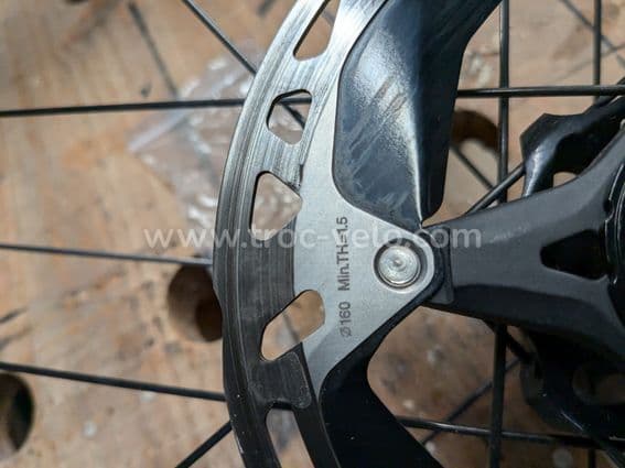 roues en carbone avec housses - 1