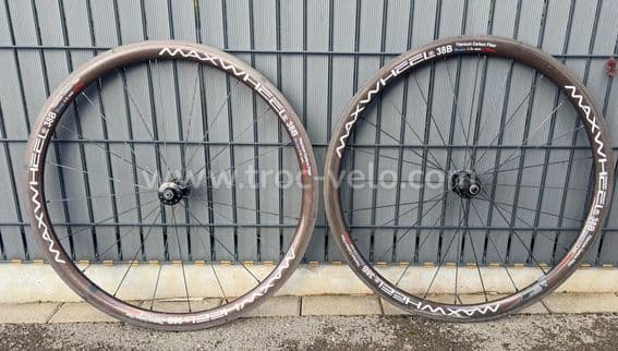 Roues Carbone Patins Boyaux - 1