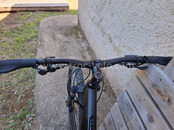 Vtt de la marque Cube 29 pouces - 2