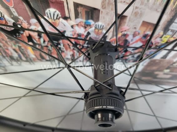 NEUF ! Paire de roues carbone Reserve 52/63 - 3