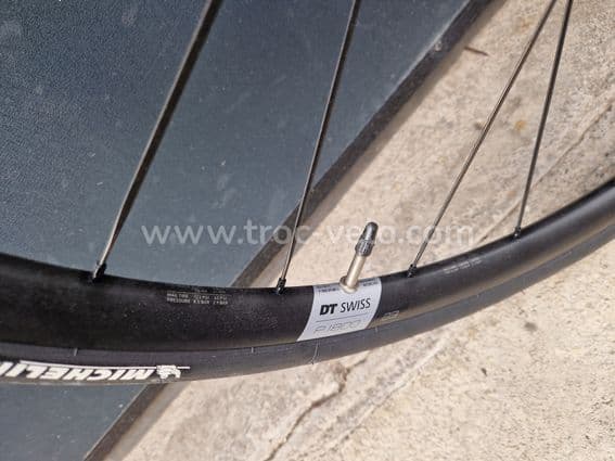 Specialized ALLEZ Sport route taille 56 - 3