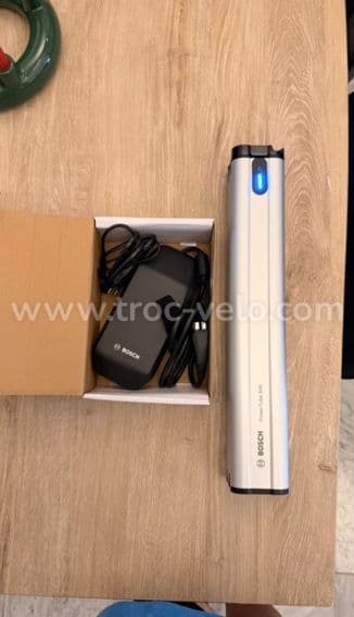 Batterie Bosch PowerTube 800 + chargeur ( 0 km) - 1