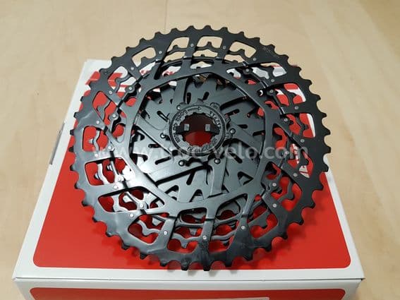 Groupe neuf SRAM NX 11v Pédalier 32 ou 34 dents DUB 175 mm Boost ou non Boost Cassette 11/42 - 9