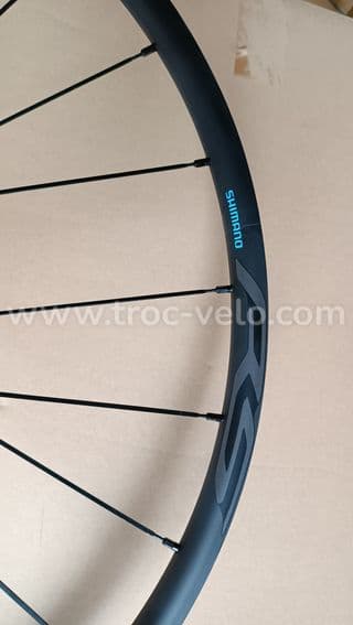 Paire de roues route disque centerlock axe 12mm Shimano rs370 neuve - 7