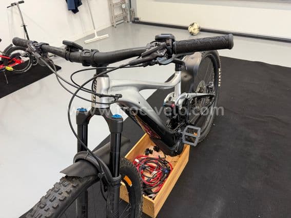 VTT GIANT TRANCE XE1 PRO SILVER - 4
