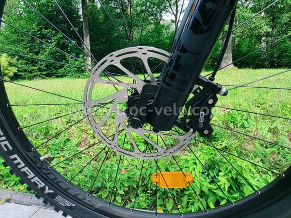 Scott Genius eRIDE 910 (EU) 2021 — Taille L — Carbone — 4 km seulement — Comme Neuf + accessoires - 5