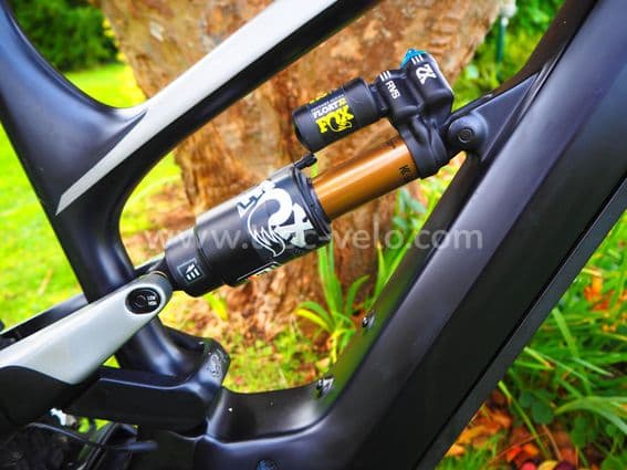 YT DECOY CF PRO RACE - 5