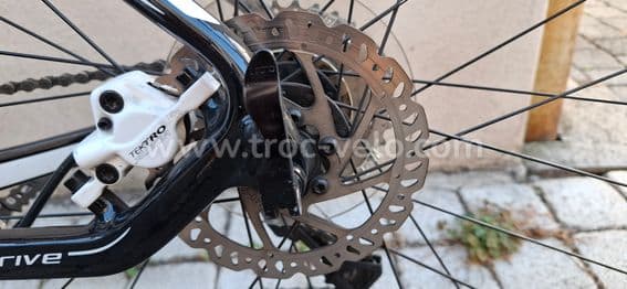 Vélo route Femme cadre carbone cintre droit frein à disque taille XS - 6