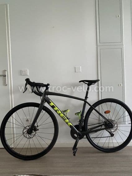 Vélo de route Trek Domane AL3 - 2022 - 2