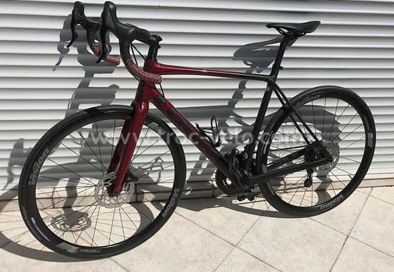 Vélo route carbone look huez 785 D RD, disques, campagnolo chorus 24 v - 2