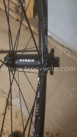 roue av dt swiss h 1900 NEUVE 27.5 + - 4