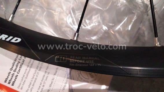 roue av dt swiss h 1900 NEUVE 27.5 + - 9