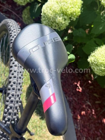 VTT Cube femme 29’ taille S - 9